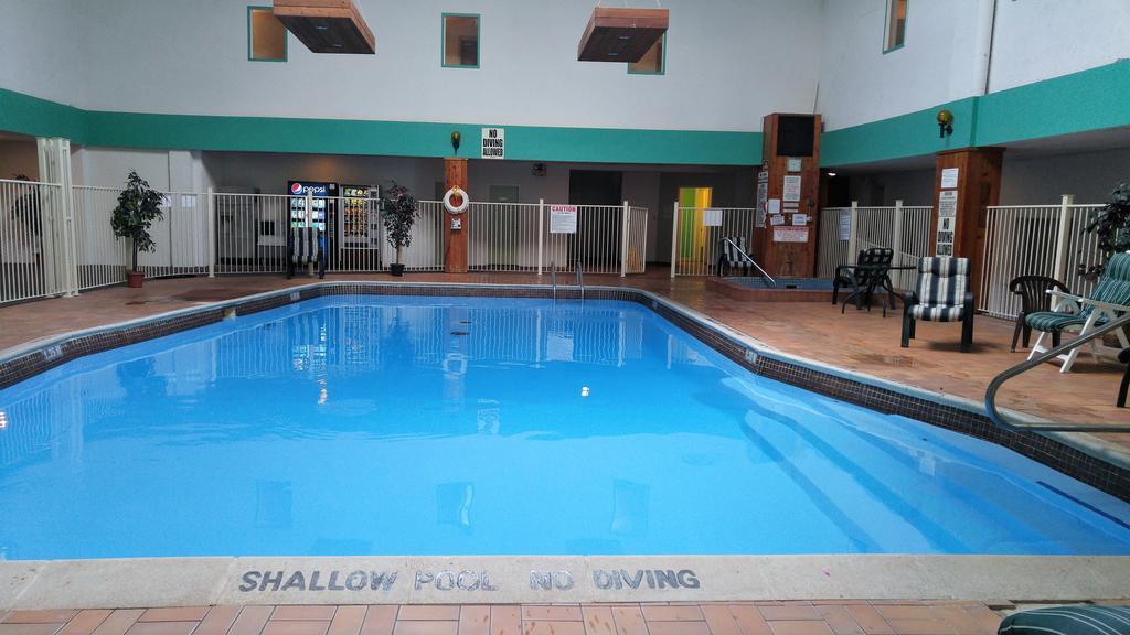 Best Value Inn & Suites Parry Sound Bagian luar foto