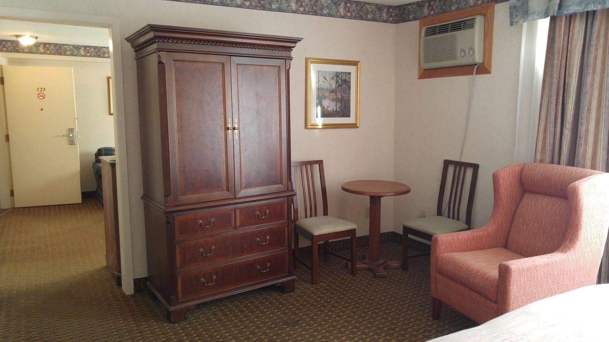 Best Value Inn & Suites Parry Sound Bagian luar foto